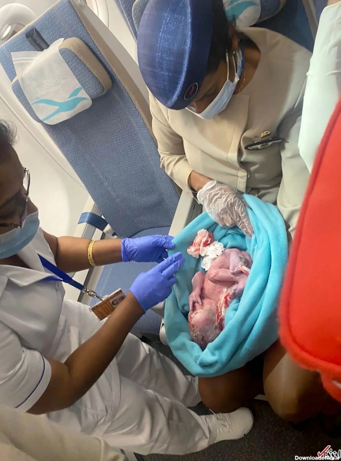 رها شدن یک نوزاد تازه متولد شده در سطل زباله سرویس بهداشتی هواپیما ...